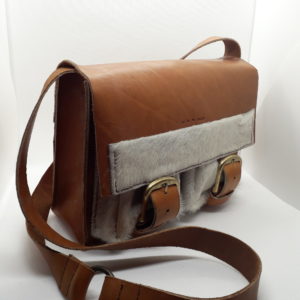 sac besace en cuir