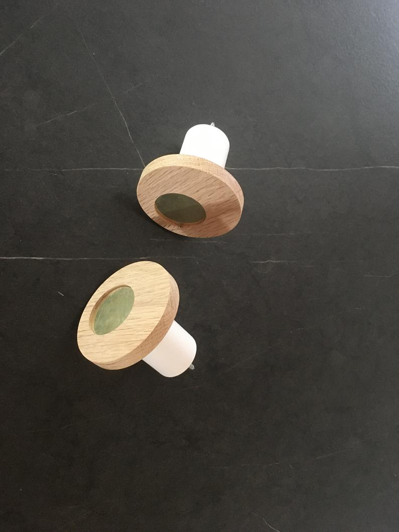 il_794xN.2424729403_923z patère en chêne