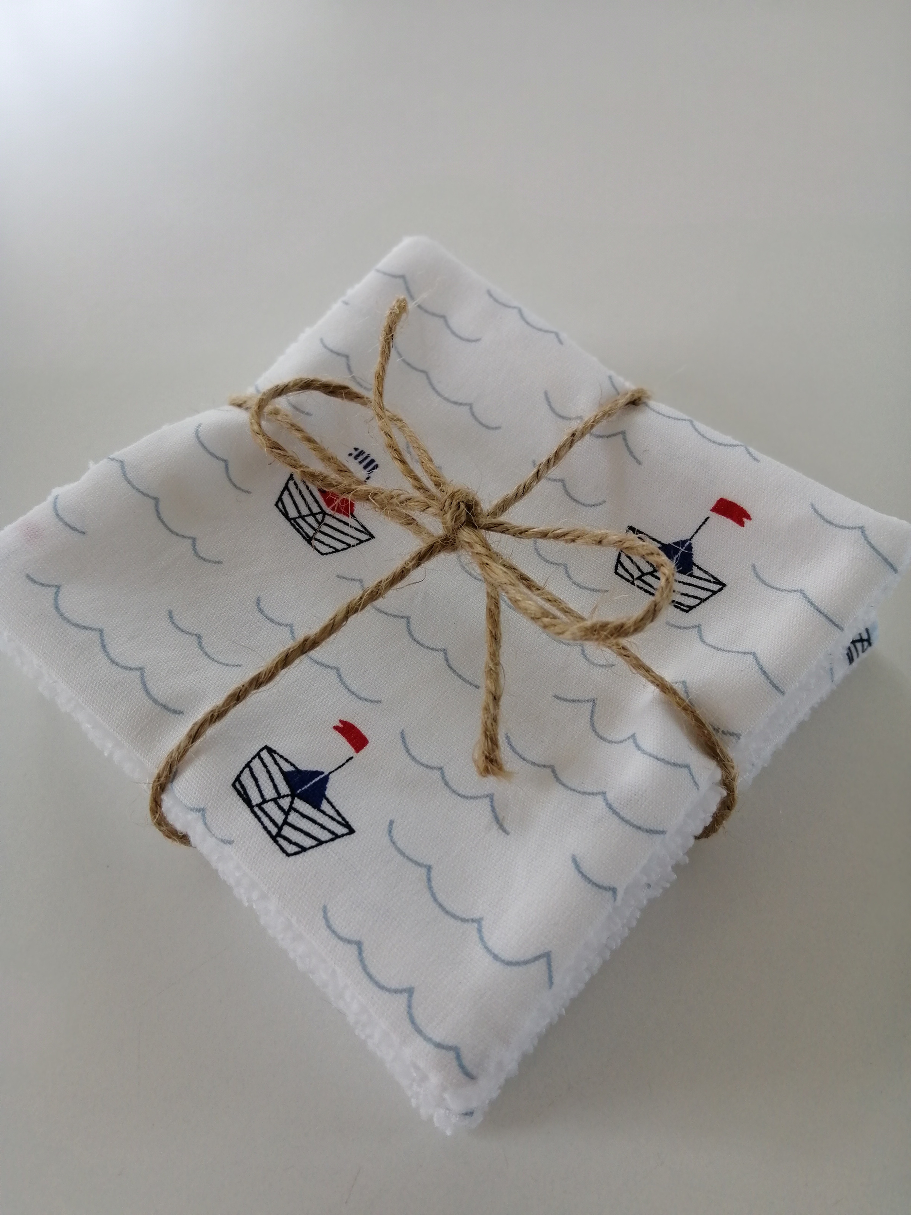 lingettes-bebe-petits-bateaux-1