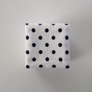 lingettes-demaquillantes-pois-bleus-2